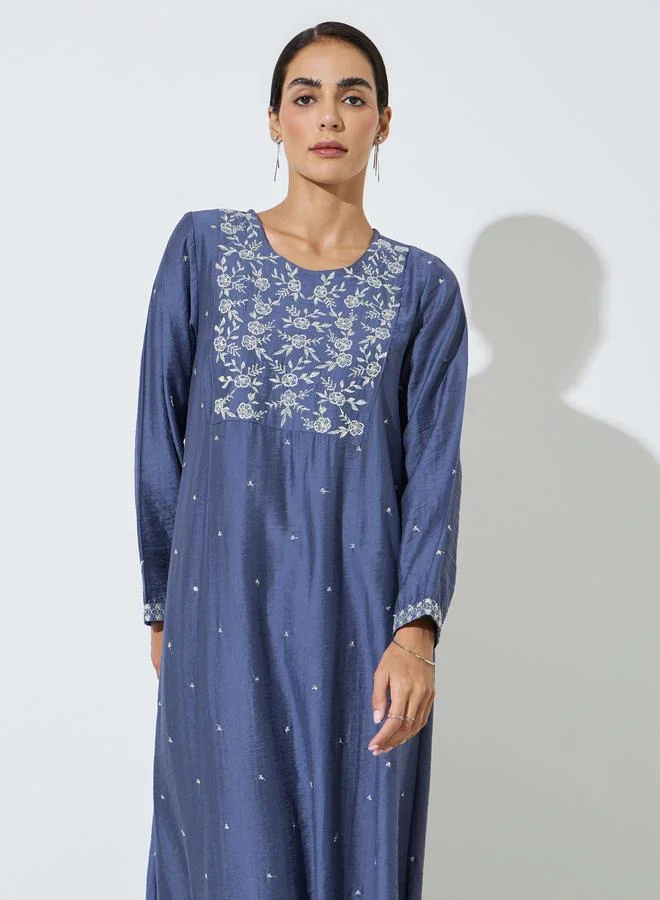 أميرة Blue Embroidered A-Line Jalabiya