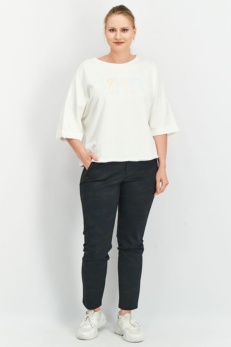 Tchibo سويت شيرت نسائي مزخرف بأكمام 3/4، أبيض - Image 2