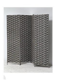 Generic Room divider/partition, white and black striped 