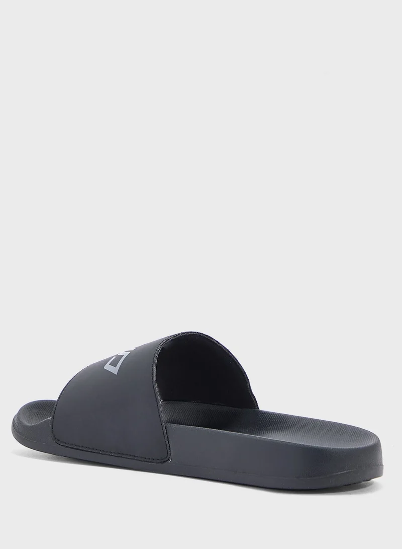 FRWD Casual Slides