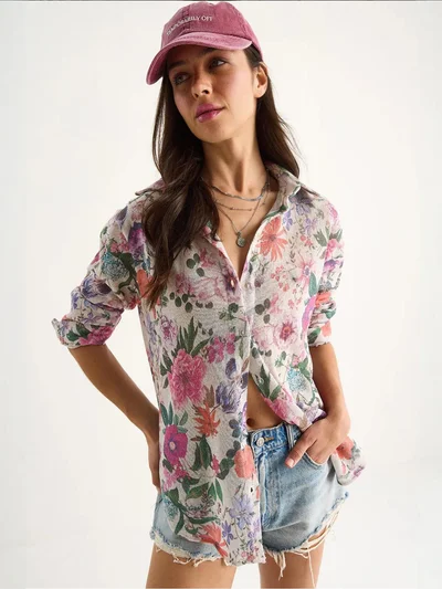 Bianco Lucci LUCCI Textured Flower Print Button-Up Shirt