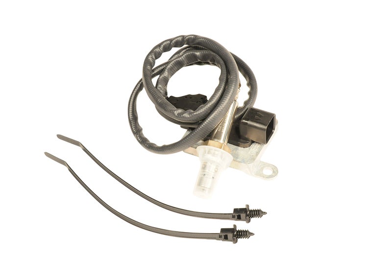 ACDelco GM Original Equipment 12671388 Nitrogen Oxide Sensor Kit with Sensor and Clips - Image 1