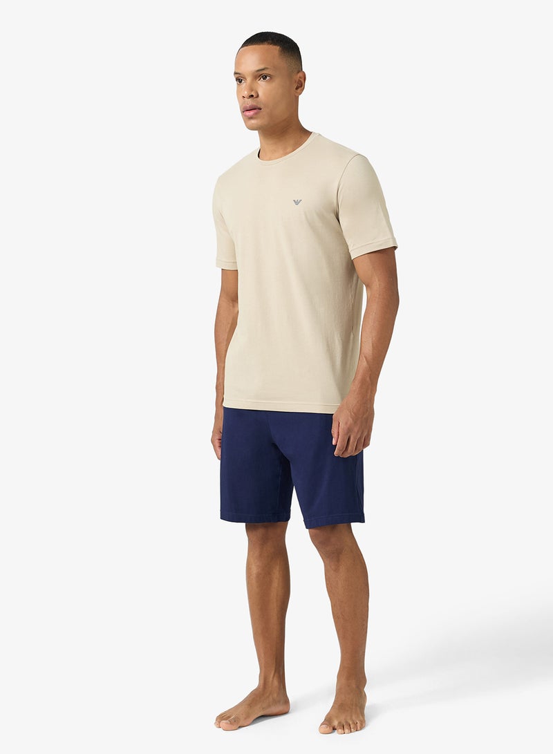 امبوريو ارماني طقم تي شيرت وشورت بشعار - Image 1