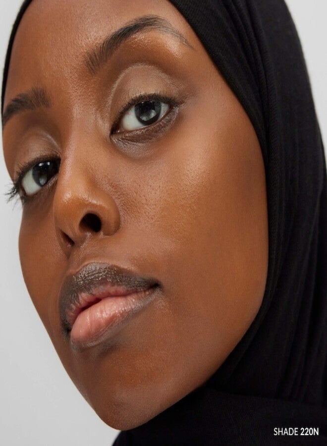 ريفي كريم أساس مرطب للبشرة من ريفي مع حمض الهيالورونيك 220N - لون برونزي بدرجات لونية محايدة | كريم أساس مرطب خفيف الوزن للبشرة 30 مل / 1 أونصة - Image 2