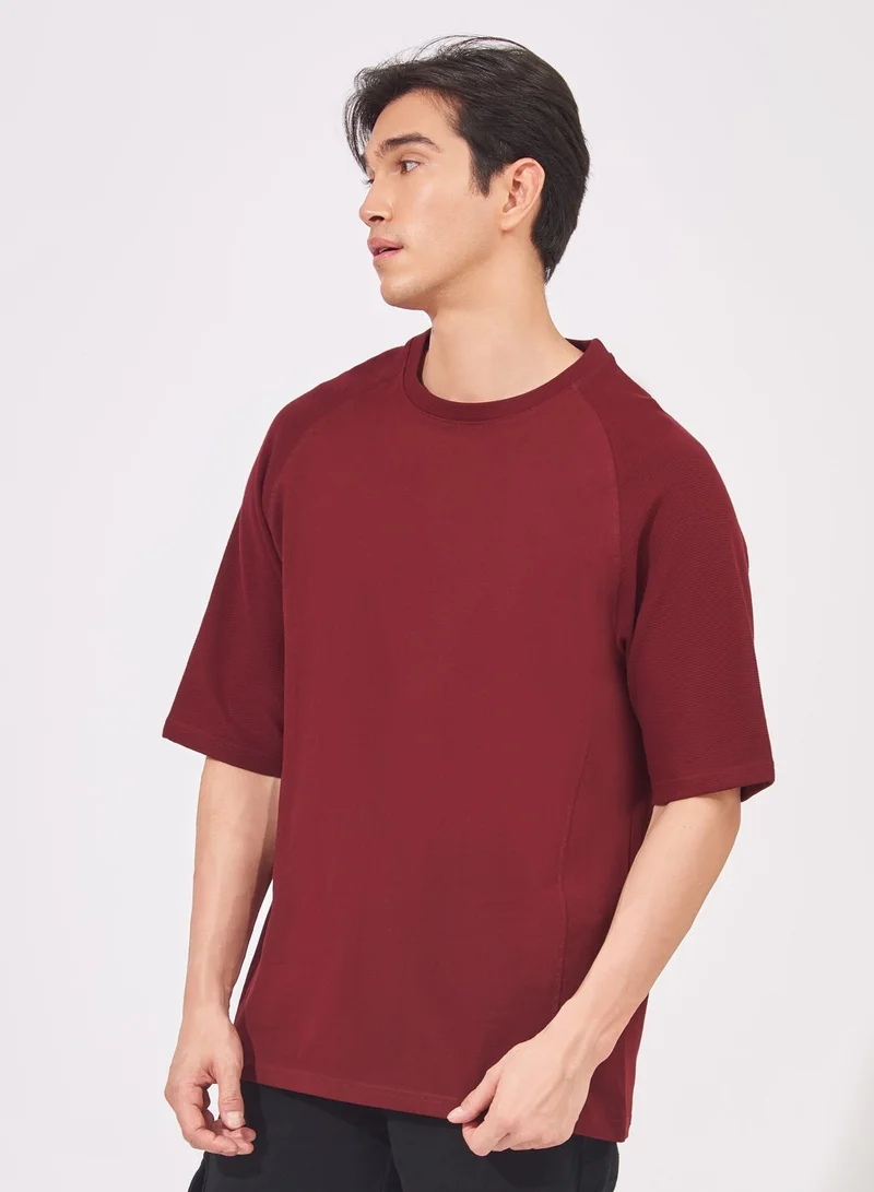 Maniac Maniac Mens Solid Round Neck Raglan Sleeve Burgundy Cotton Slim Fit T-Shirt
