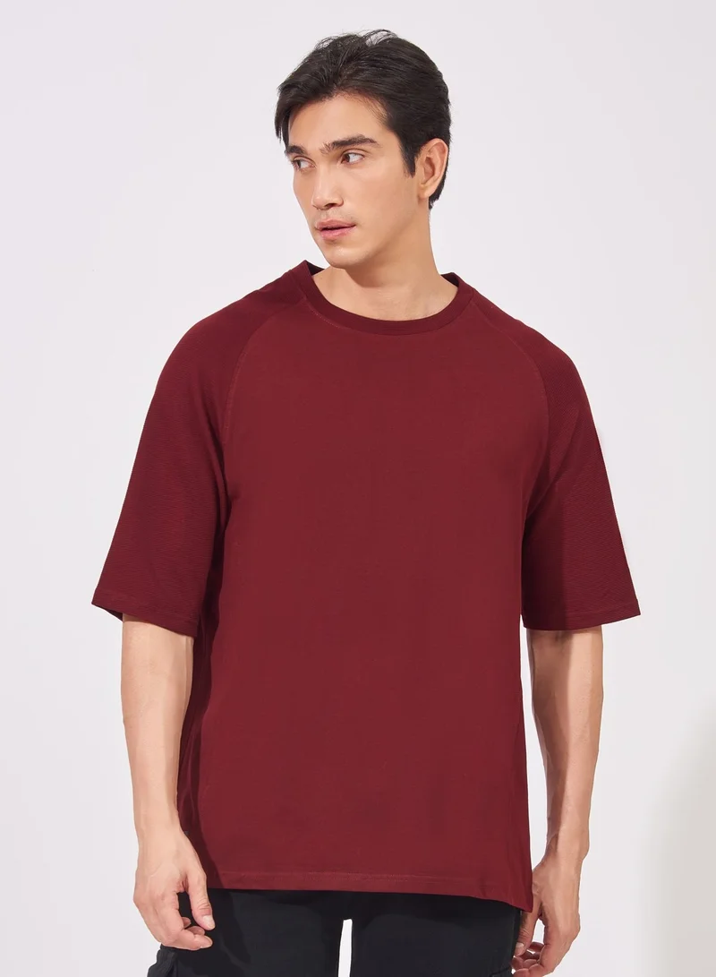 Maniac Maniac Mens Solid Round Neck Raglan Sleeve Burgundy Cotton Slim Fit T-Shirt
