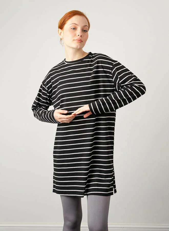 Por La Cara By Modanisa Por La Cara by modanisa Striped Cotton Round Neck Longline Tunic
