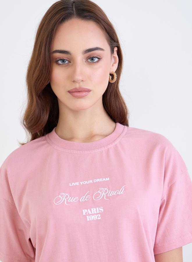 ستايلي تيشيرت بقصة بوكسي وتفاصيل مُطرّزة - Image 4