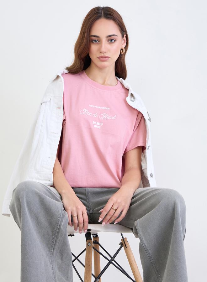 ستايلي تيشيرت بقصة بوكسي وتفاصيل مُطرّزة - Image 1