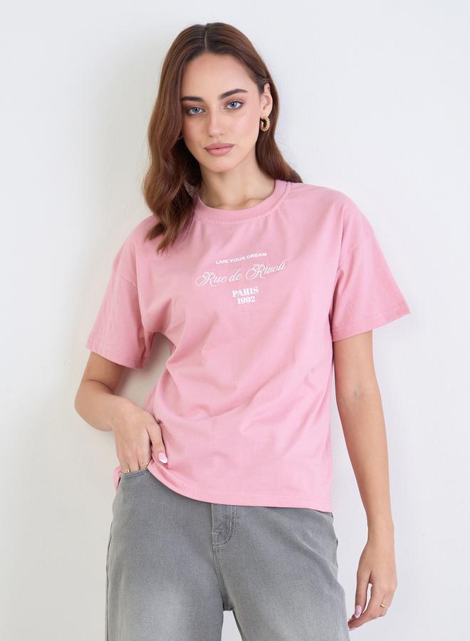 ستايلي تيشيرت بقصة بوكسي وتفاصيل مُطرّزة - Image 3