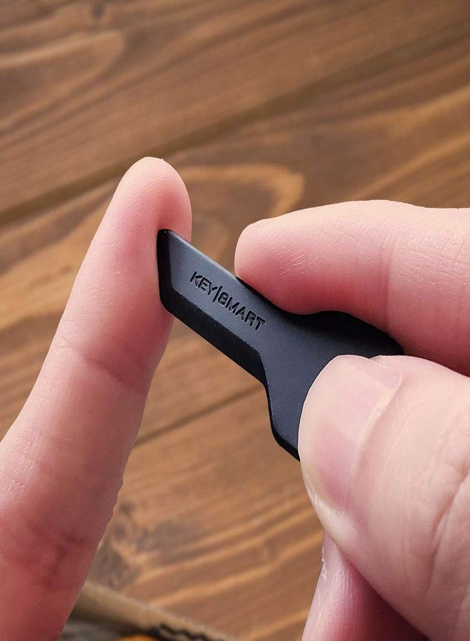 كي سمارت مفتاح صندوق الأمان KeySmart - مفتاح صندوق أمان على شكل مفتاح للاستخدام اليومي، مع حماية للأصابع، يناسب تمامًا سلسلة المفاتيح أو داخل KeySmart (أسود) - Image 5