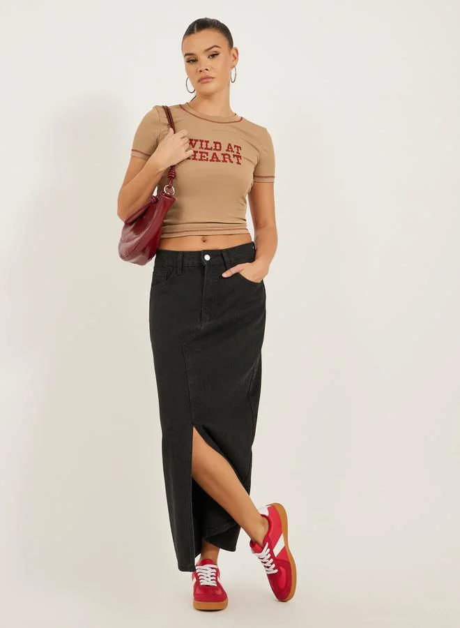 Styli Slogan Print Contrast Stitch Fitted T-Shirt