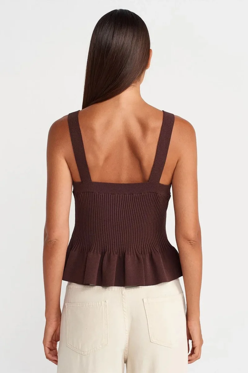 Dilvin Chestnut Brown DILVIN Fitted Ribbed Sleeveless Square-Neck Blouse for Women | Best Price UAE