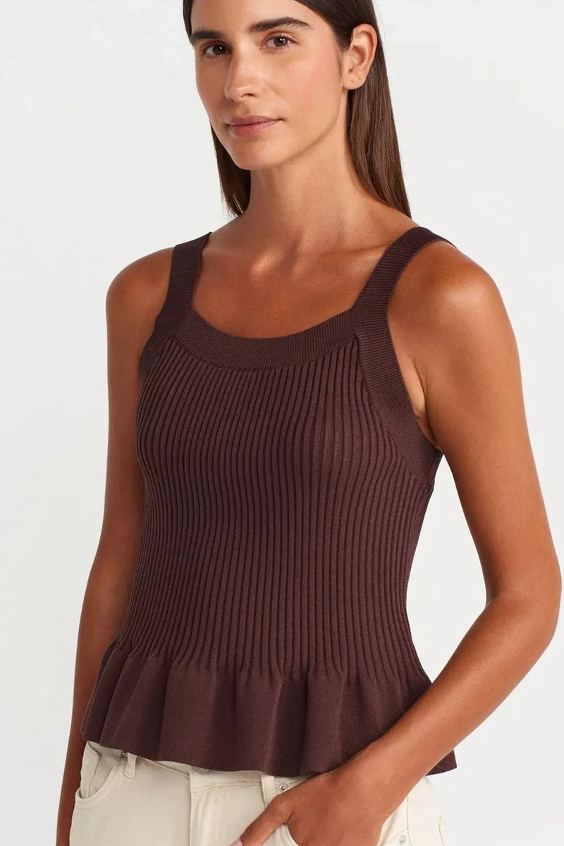 Dilvin Chestnut Brown DILVIN Fitted Ribbed Sleeveless Square-Neck Blouse for Women | Best Price UAE