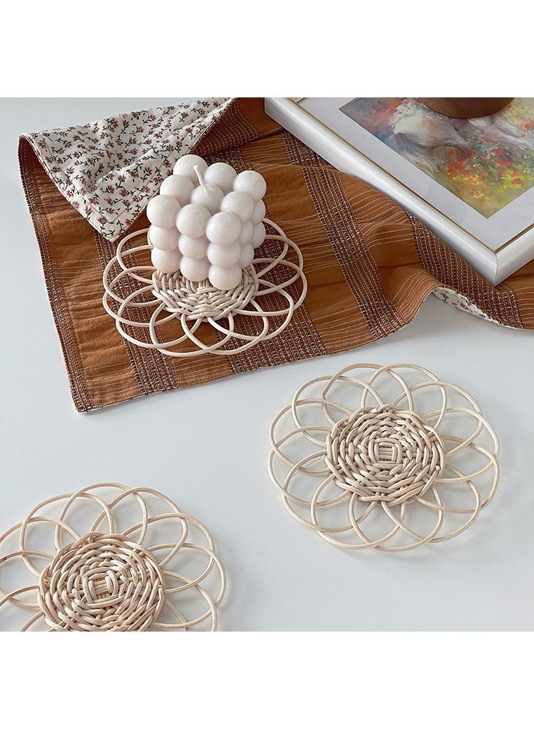 3pcs Vine woven flower shaped dining mat, hand woven table insulation mat, water cup tea cup mat - Image 1