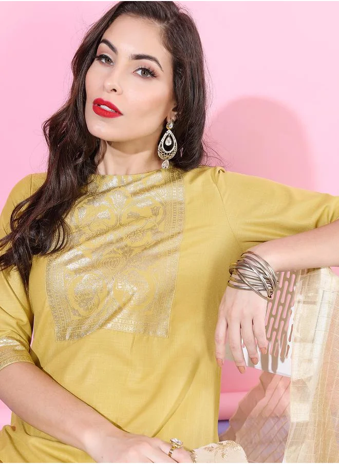 فيشود Women Yellow Printed Kurta Set with Dupatta by Styli