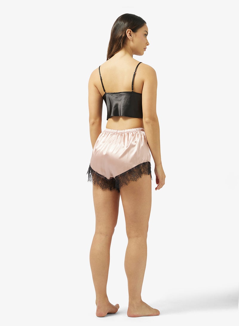 جينجر طقم قصير من الساتان مع تفاصيل دانتيل - Image 2