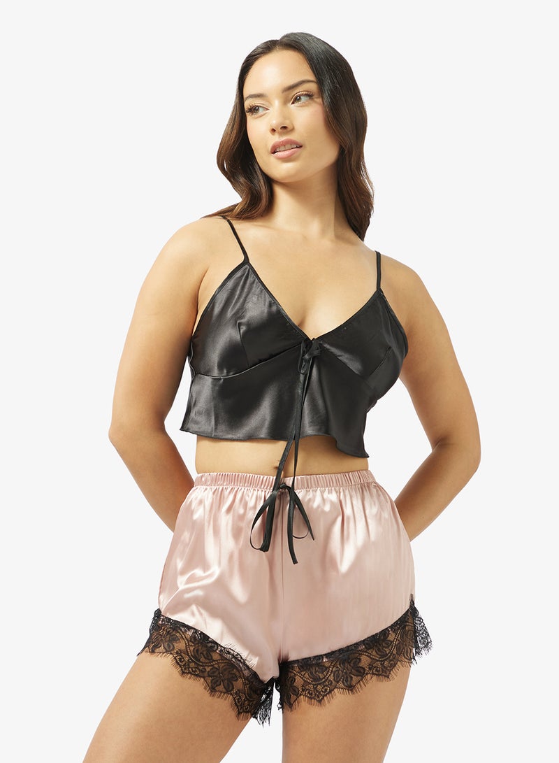 جينجر طقم قصير من الساتان مع تفاصيل دانتيل - Image 3