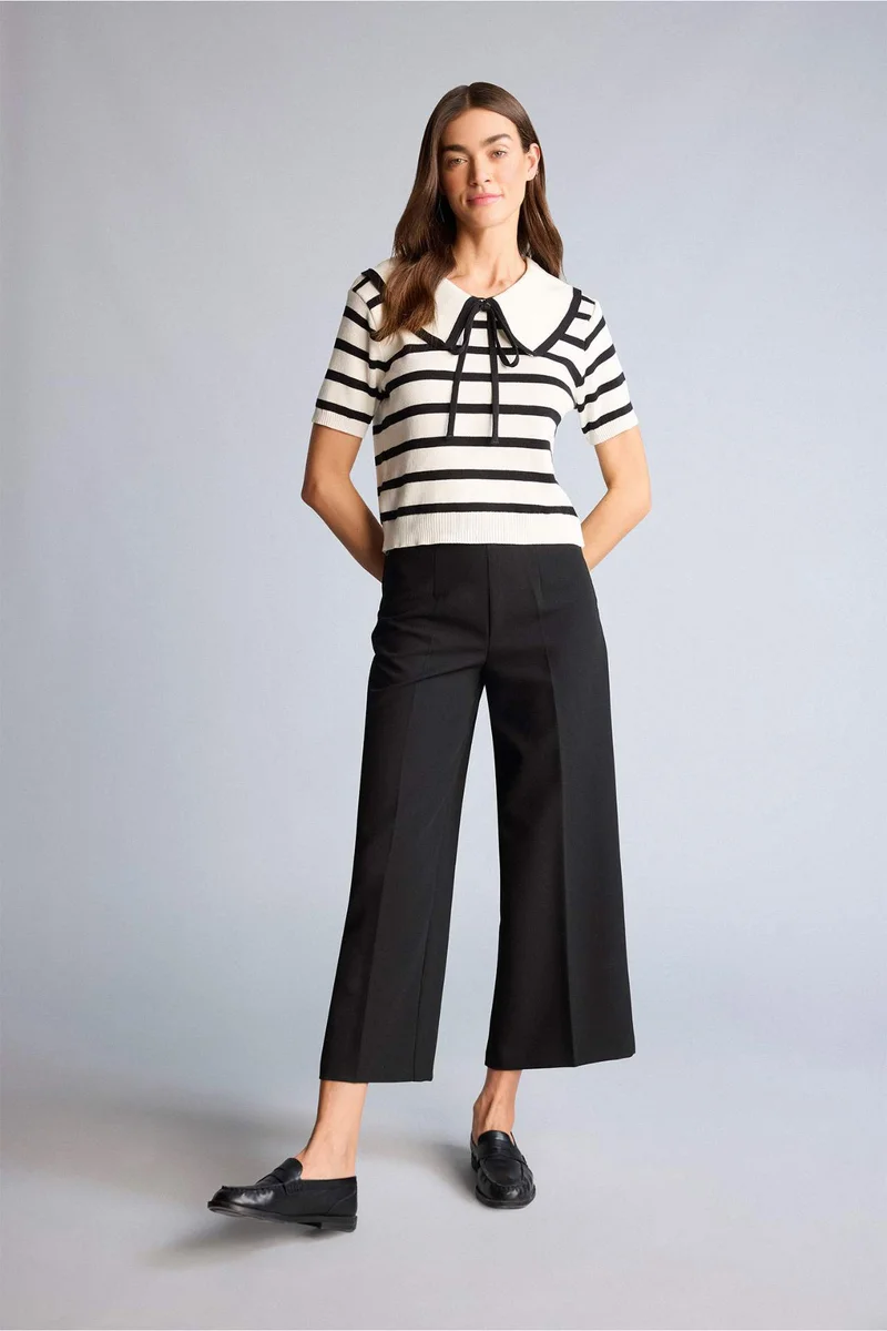 ديفاكتو Crop Top Big Neck Pullover
