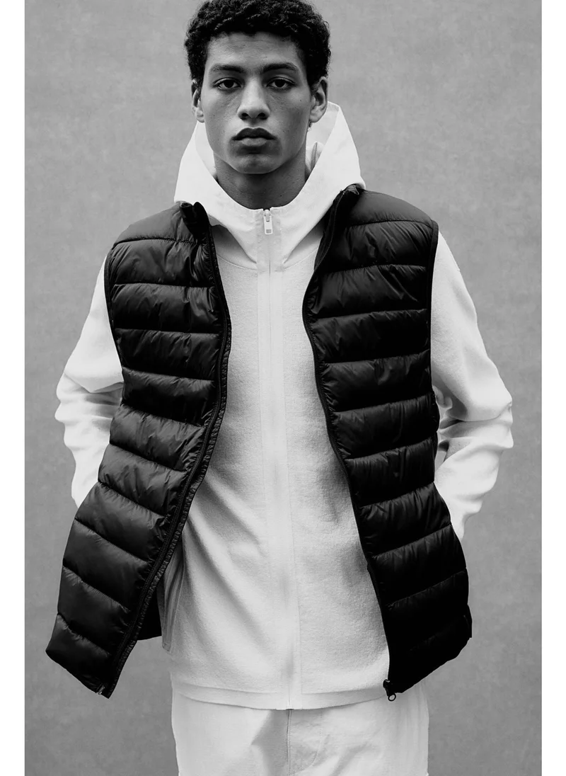 اتش اند ام Slim Fit Water-repellent puffer gilet