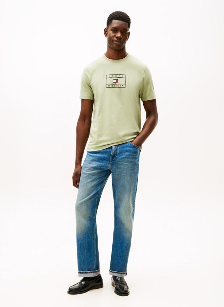 تومي هيلفيغر تيشيرت بقصة عادية بطبعة جرافيك - Image 4