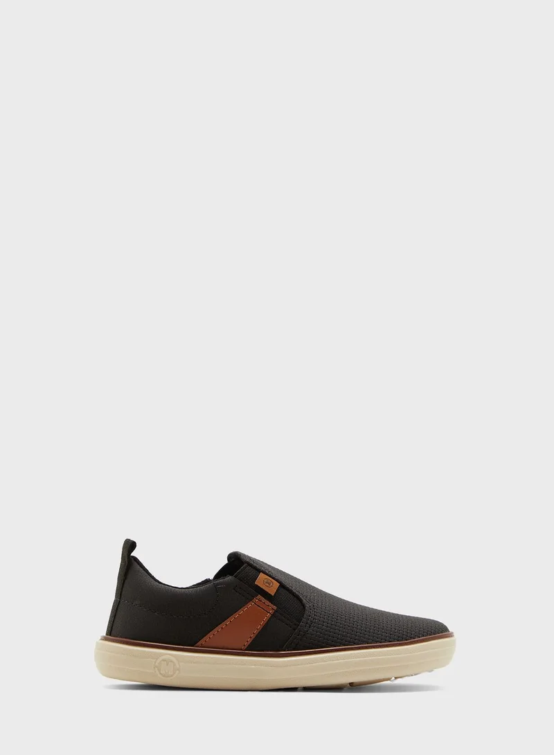 MOLEKINHO Kids Addax Slip Ons