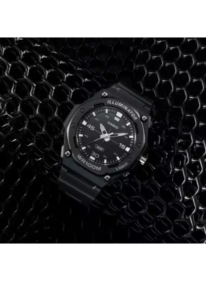 CASIO Men's Resin Analog Watch MW-620H-1AVDF - 48.1 mm