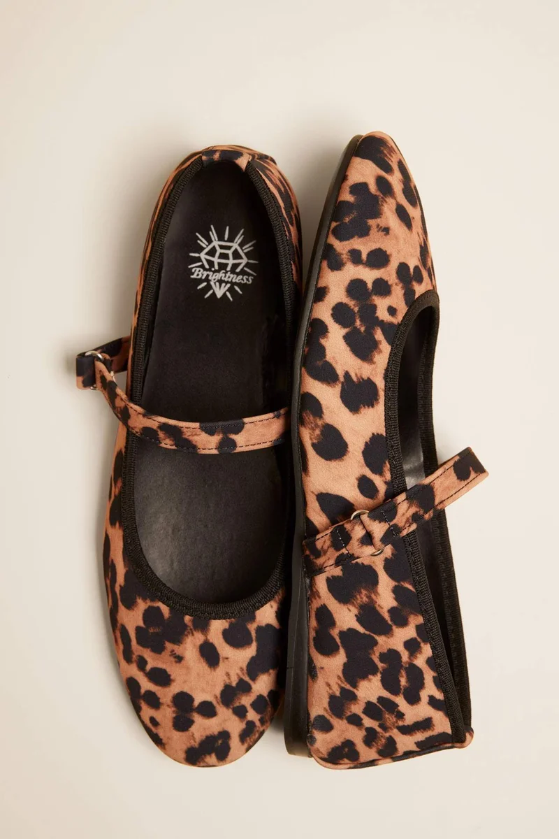 ديفاكتو Woman Leopard Patterned Single Strap Ballerina Flat Shoes