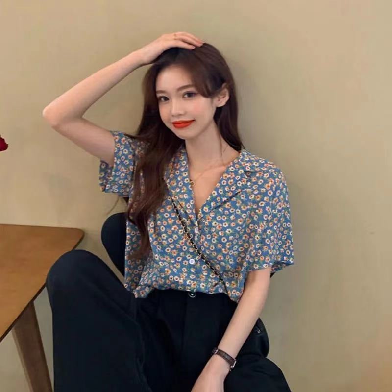 Vintage Hong Kong Style Short Sleeve Shirt Womens Summer 2024 New All-match Chiffon Floral Shirt Chic Loose Top Picture color