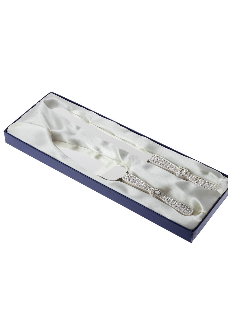 Cake cutting kit consists of a knife and a shovel