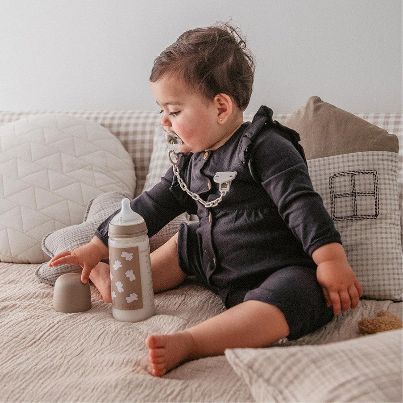 SUAVINEX مجموعة زجاجات الرضاعة للأطفال حديثي الولادة من سوفينكس، طقم هدايا يتضمن: 2 × 270 مل تدفق متوسط + 2 × 150 مل تدفق بطيء + مصاصة 0 إلى 6 أشهر، حلمات سيليكون SX Pro الفسيولوجية، 5 قطع، +0M، بيج برية ومجانية - Image 5