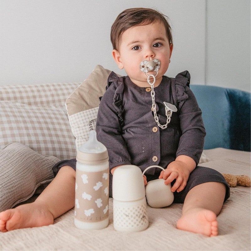 SUAVINEX مجموعة زجاجات الرضاعة للأطفال حديثي الولادة من سوفينكس، طقم هدايا يتضمن: 2 × 270 مل تدفق متوسط + 2 × 150 مل تدفق بطيء + مصاصة 0 إلى 6 أشهر، حلمات سيليكون SX Pro الفسيولوجية، 5 قطع، +0M، بيج برية ومجانية - Image 2