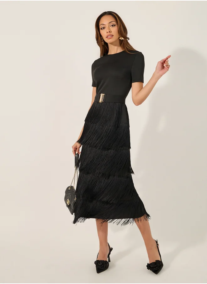 Styli Styli Fringe Hem Detail Short Sleeves Sheath Midi Dress