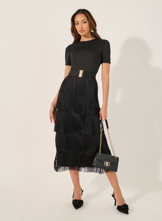 Styli Fringe Hem Detail Short Sleeves Sheath Midi Dress - Image 2