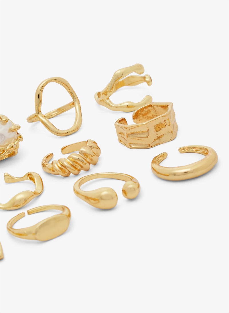 ايلا ست قطع خواتم ذهبية بنقوش متنوعة - Image 3