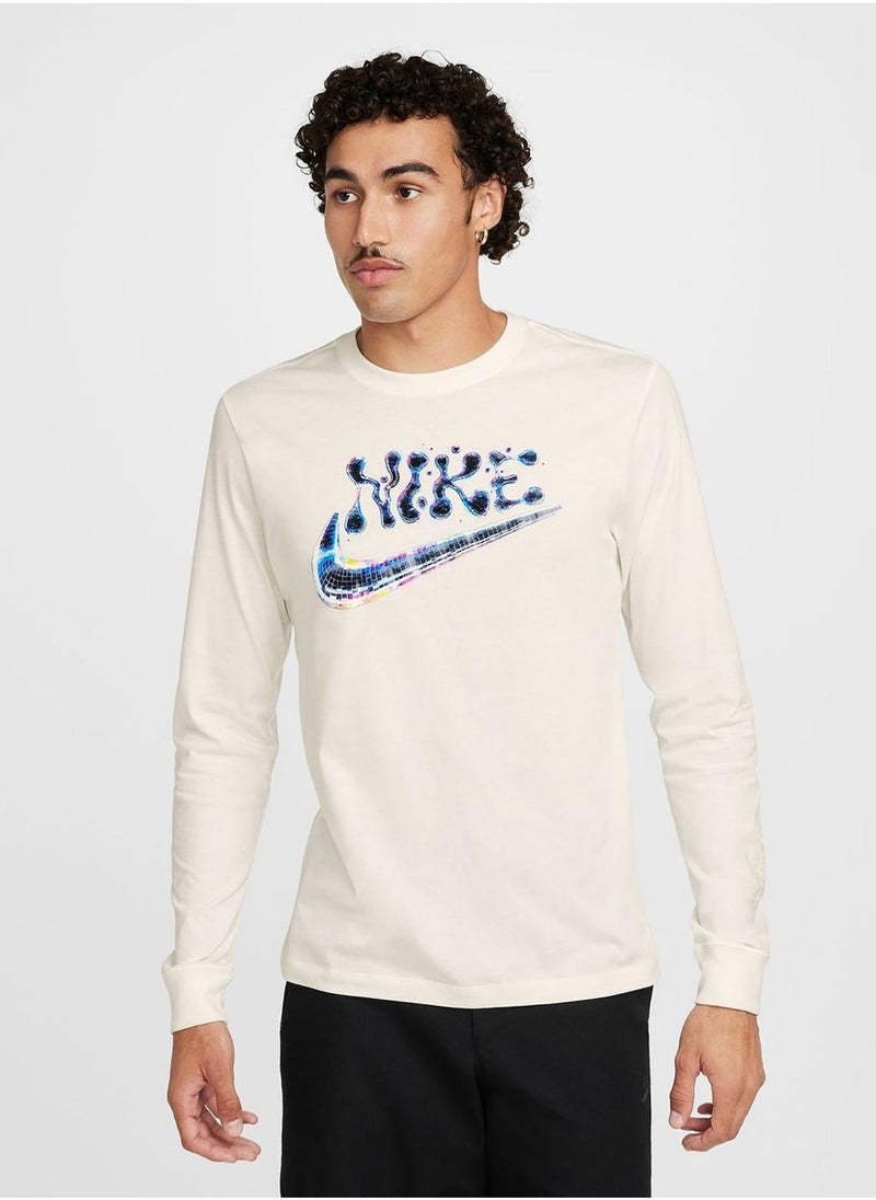 Nike Nsw Essential T-Shirt - Image 1
