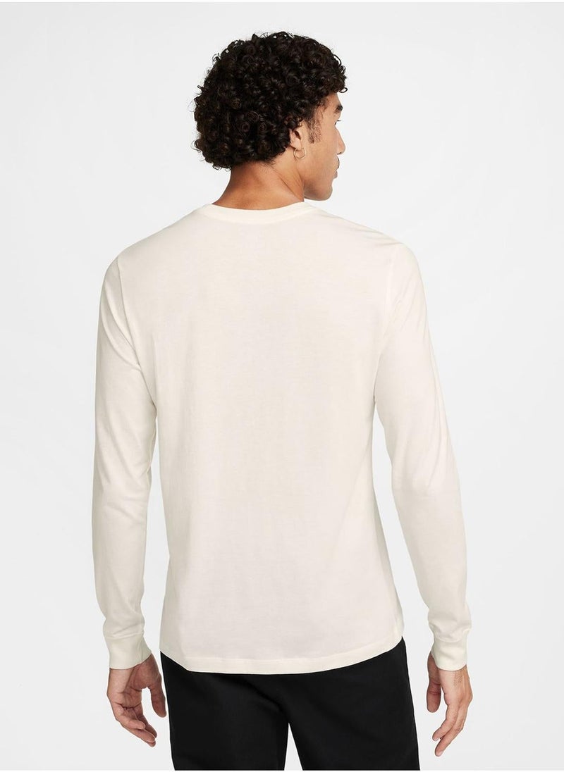 Nike Nsw Essential T-Shirt - Image 2