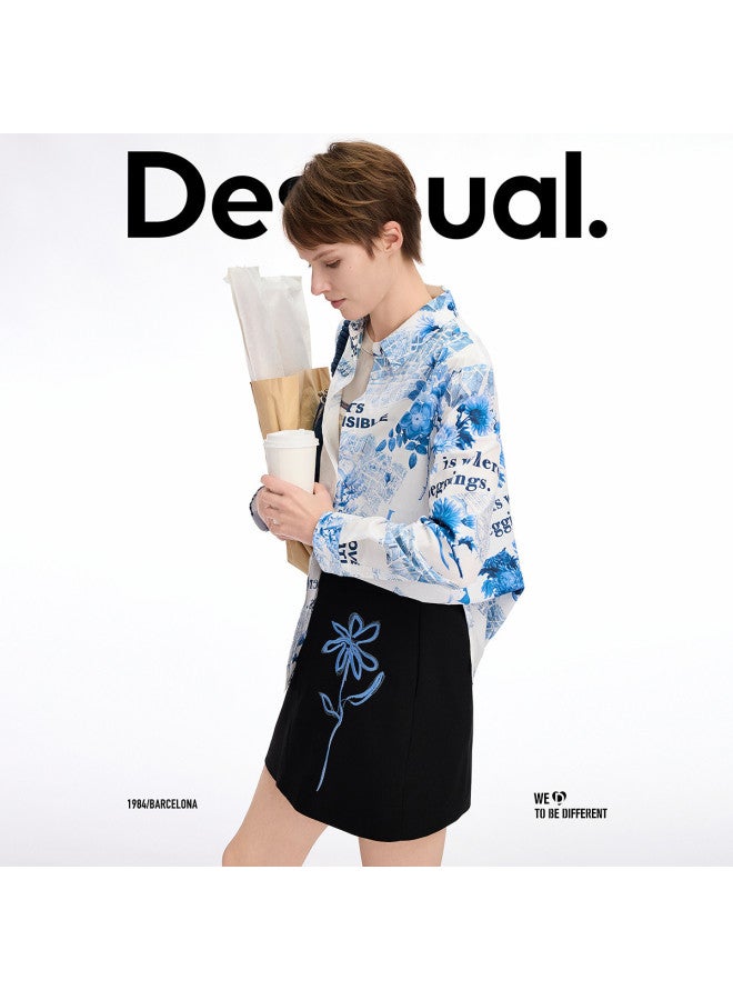 DESIGUAL قميص نسائي بأكمام طويلة مزين بطبعة زهور وقصة فضفاضة مع ياقة - Image 2