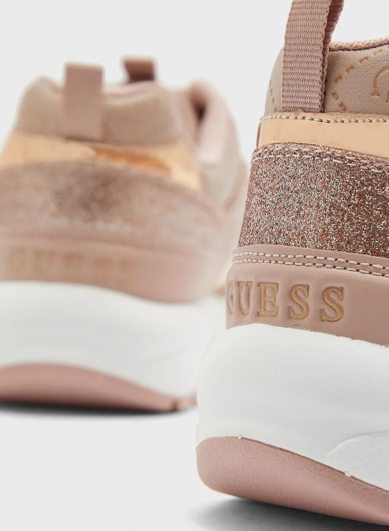 GUESS Kaysie Low Top Sneaker