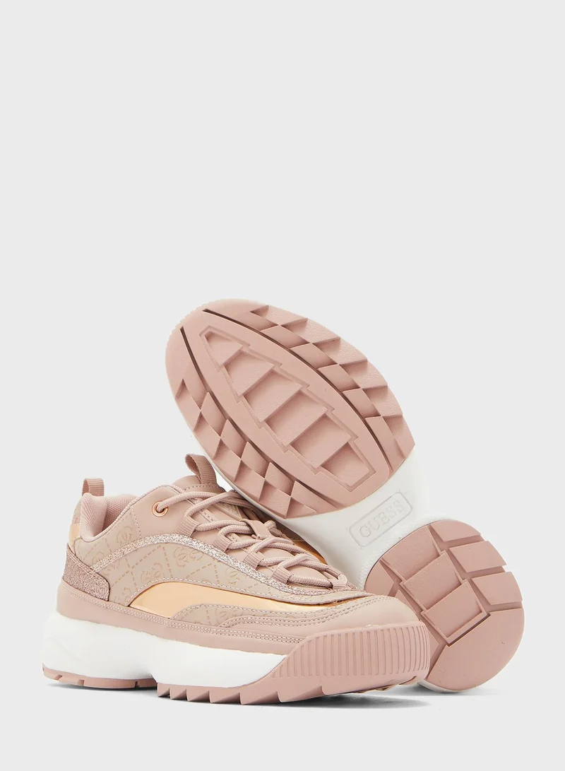 GUESS Kaysie Low Top Sneaker