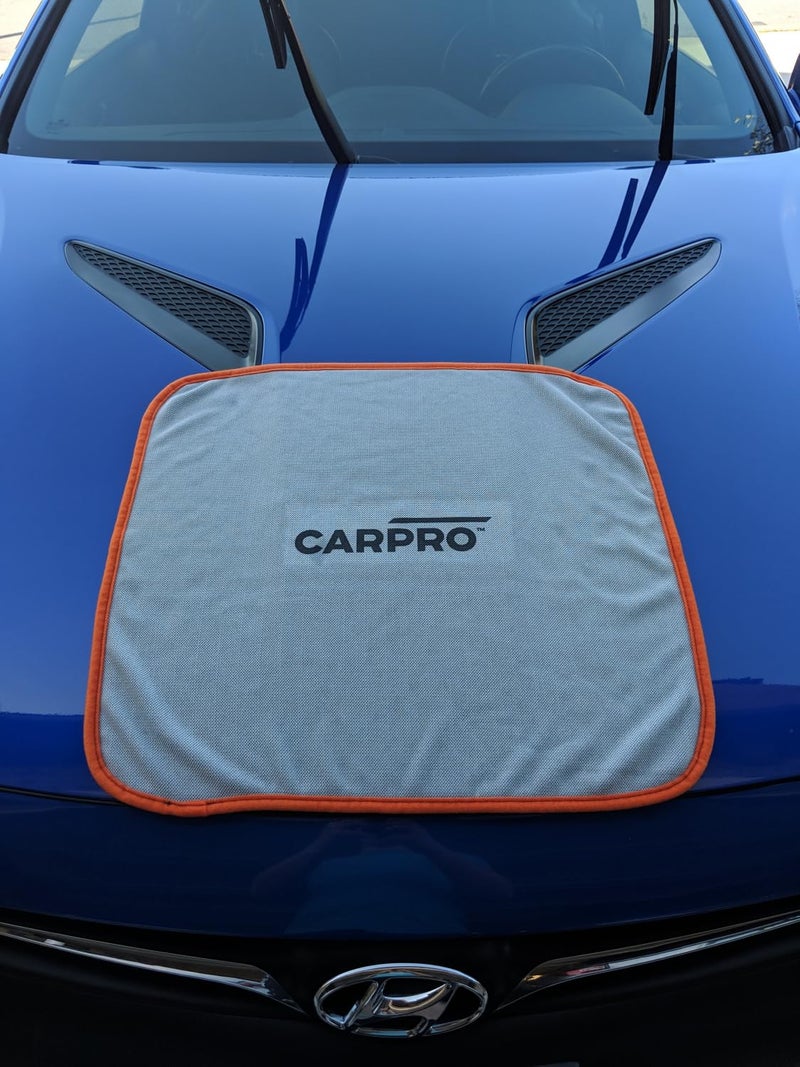 CARPRO DHydrate Drying Towel: Car Wash Towel for Spotless Shine, Microfiber Edge, Lint & Tag Free, Cleaning Cloth - 20" x 20" (Pack of 1) - Image 2