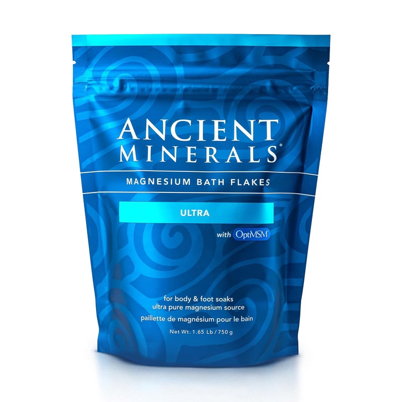 Ancient Minerals رقائق استحمام المغنيسيوم من Ancient Minerals ULTRA مع OptiMSM - كيس مغنيسيوم قابل لإعادة الإغلاق من كلوريد زيكشتاين بديل لملح الاستحمام إبسوم (1.65 رطل) - Image 1