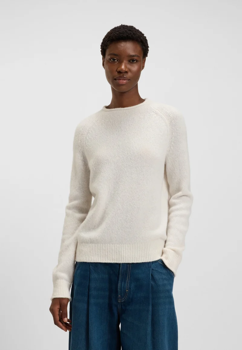 بوس Wool-blend sweater with rolled collar and cuffs