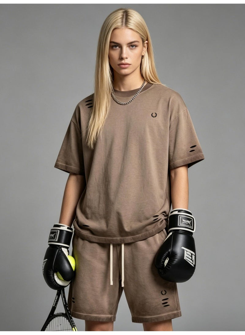 فريد بيري FRED PERRY three-dimensional LOGO for men and women is vintage washed to make an old casual suit, with loose short-sleeved T-shirts and casual shorts. - Image 4