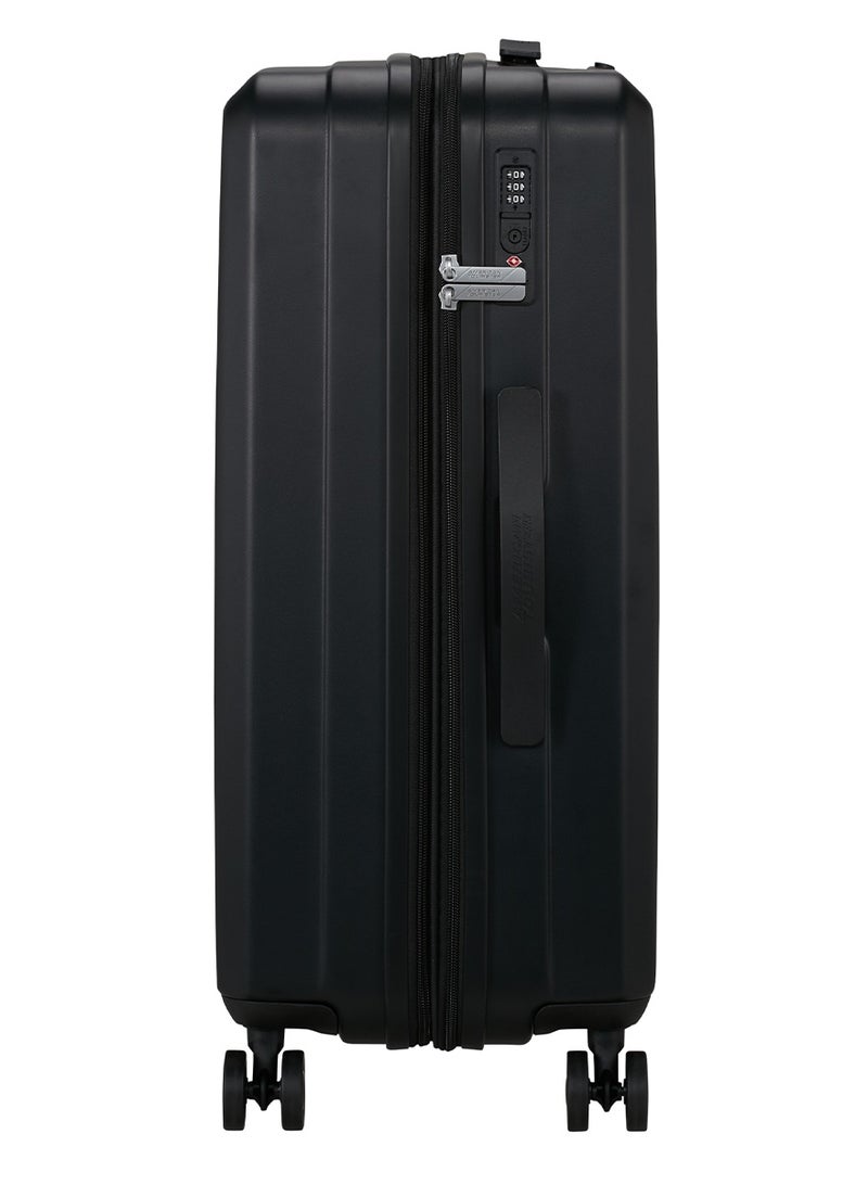 امريكان توريستر حقيبة سفر آيروجوي، حجم الأمتعة المسجلة ٦٦ سم، ٤ عجلات، سطح صلب، ، أسود، قفل ، مقسم شبكي بسحاب داخلي، قابلة للتوسيع، أشرطة متقاطعة، خفيفة الوزن - ضمان دولي ٣ سنوات - Image 2