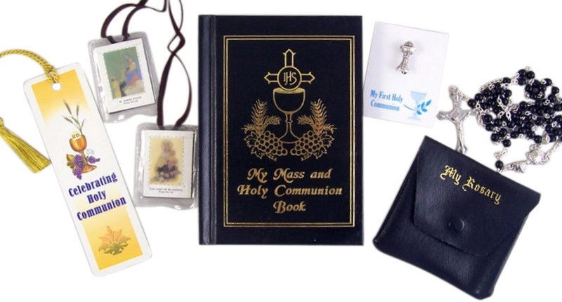 First Communion Gifts هدايا أول كوميونion للأولاد مع المسبحة، كتاب الصلاة، السكار، دبوس الياقة وعلامة الكتاب - Image 4