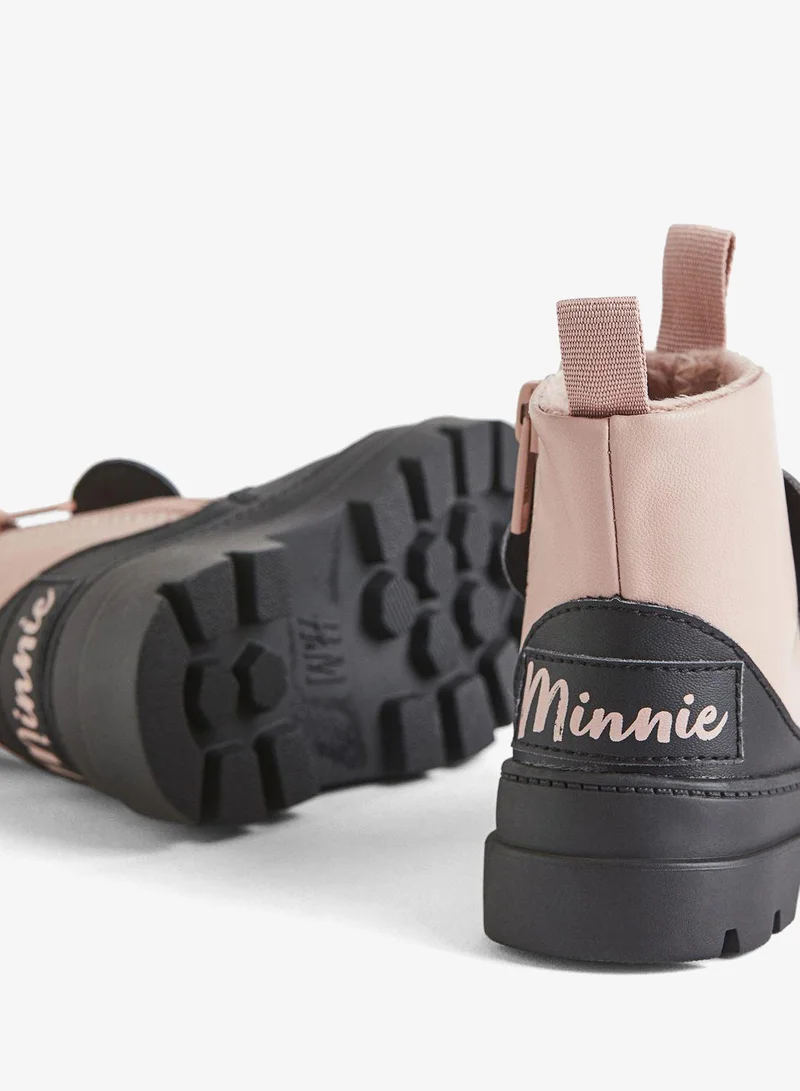 اتش اند ام أحذية تشيلسي مبطنة بالدفء للرضع