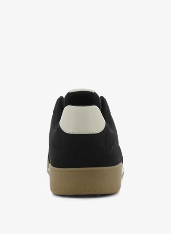 اس جي Men's Panelled Sneakers with Lace-Up Closure
