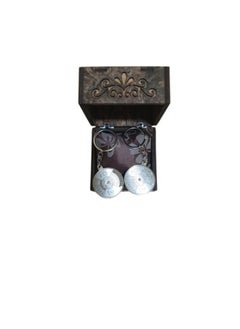 Toys Star 2 Stainless Steel Medals, 2 Antique Calendar Medals, Calendar Up to The Year 2050, One Large Ring, Inside a Wooden Gift Box  - Image 2