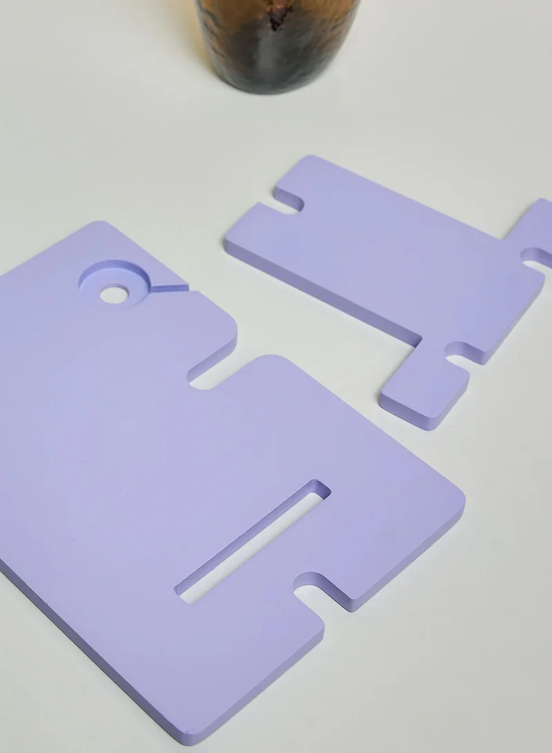 Typo Collapsible Tech Hub